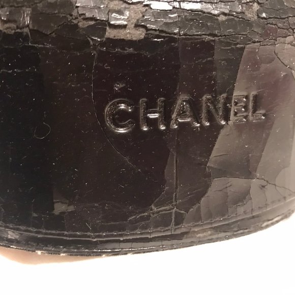 FLASH SALE! Chanel Shield Interlocking CC Sunglasses - purchased in Italy - Picture 12 of 12